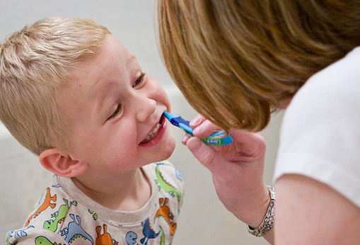 Take the Stress Out of Trips to the Dentist with Children